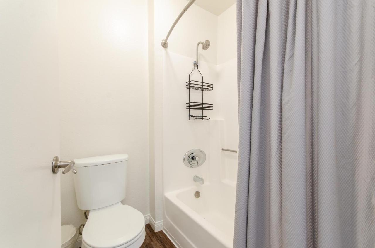 Sunset Strip 2 Bedroom 2 Bathroom With Pool & Views Appartamento Los Angeles