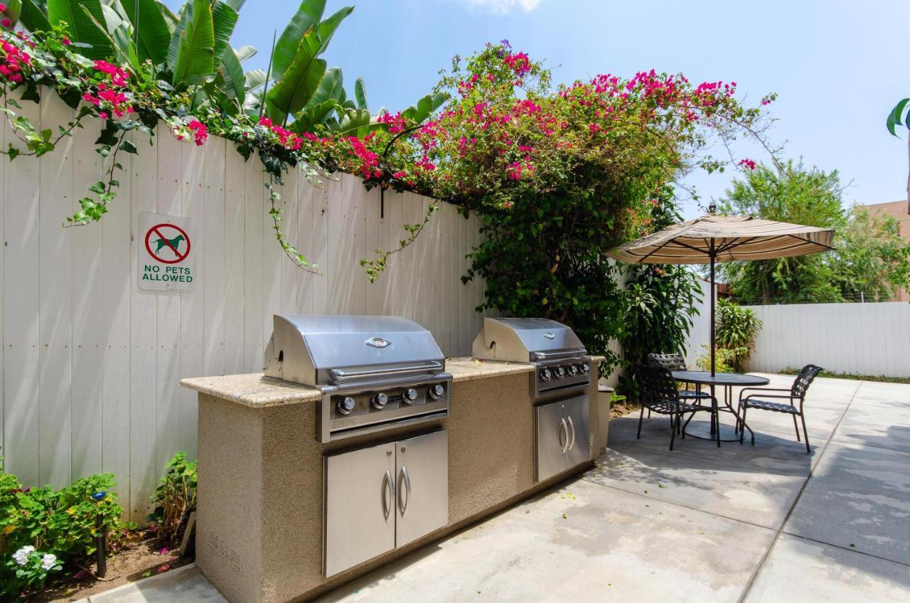 Sunset Strip 2 Bedroom 2 Bathroom With Pool & Views Appartamento Los Angeles
